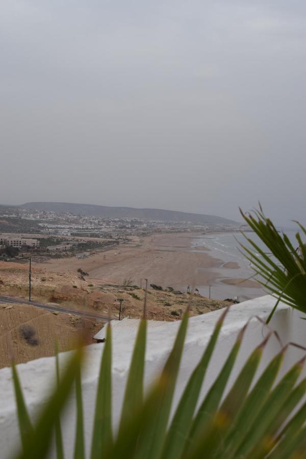 מלון Sunny Wave Taghazout Surf & Yoga מראה חיצוני תמונה